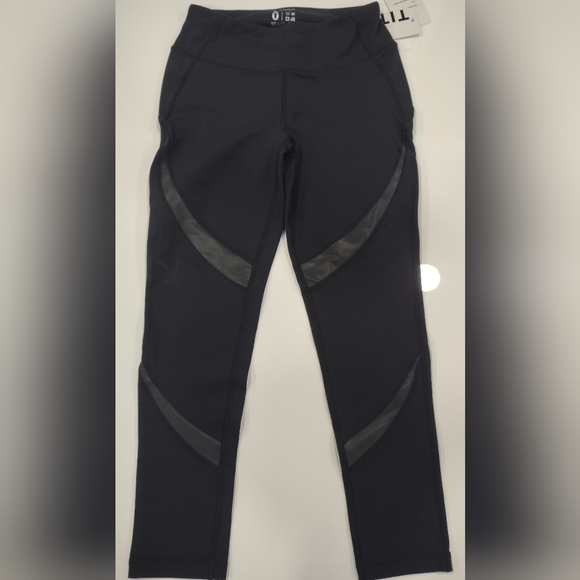 Titika Leggings size 0 - Picture 4 of 10